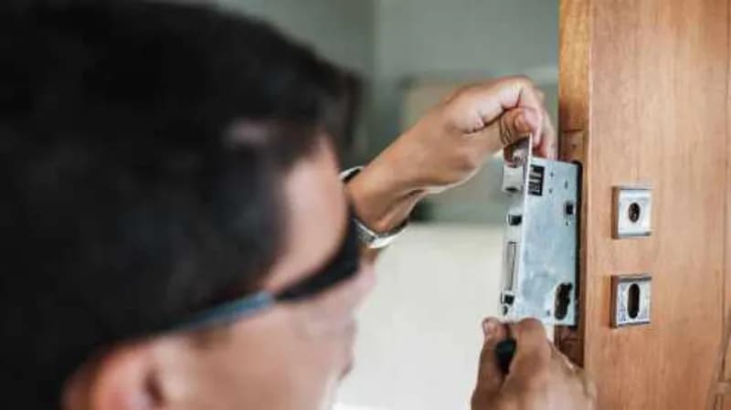 Sostituzione serratura